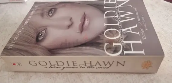 Goldie Hawn: A Lotus Grows in the Mud (paperback)