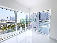 Ready to Move in | Golf Course View | Corner Unit