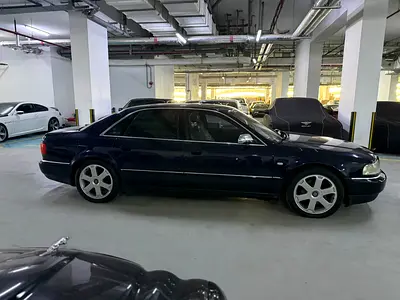 2000 AUDI S8 — фото 5