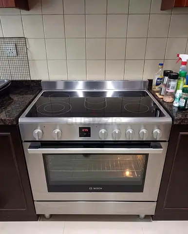 Bosch Series 8 Freestanding Electric Range Cooker, 90x60cm, Stainless Steel