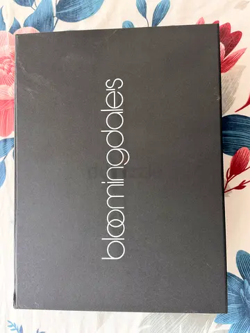 Bloomingdale’s Luxury Gift Box with Packaging