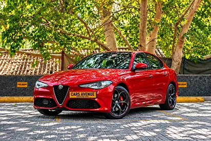 Only AED 920 Per month | 1-YEAR FULL WARRANTY | FULL DEALER HISTORY | GIULIA VELOCE Q4