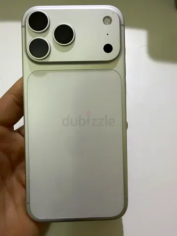 Iphone 17 pro max silver