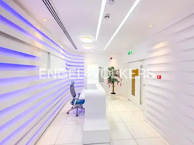 Premium Location | 8 Parkings | Close To Metro