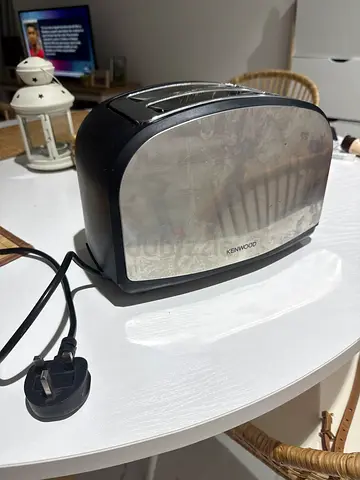 Kenwood 2-Slice Toaster - Good Working Condition