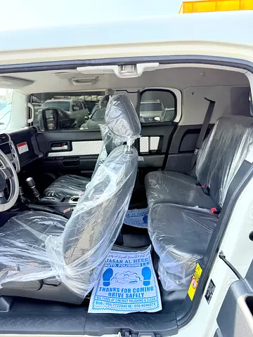 صورة مصغرة 16 لـ 2008 Toyota FJ CRUISER