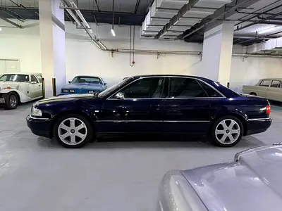 2000 AUDI S8 — фото 9