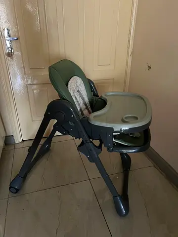 Adjustable Baby High Chair with Tray - Green