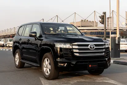 LAND CRUISER GXR | LC300 | 2026 | GCC | 4WD | V6 3.5L | 1 electric chair | Petrol | 7 seat |