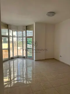 Prime Location | Easy Accessibility To Metro and Beach