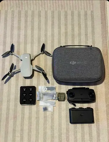 DJI Mavic Mini with Controller, Case and Accessories