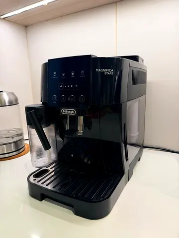 De'Longhi Magnifica Start - Automatic Espresso Machine - great Condition