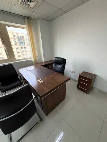 Full office set with chairs