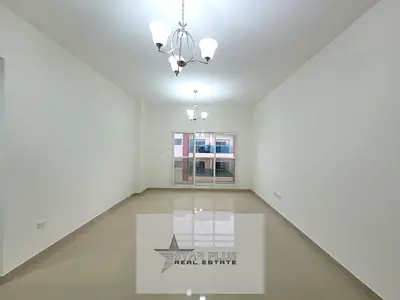 SPACIOUS 2 BEDROOM | CLOSE KITCHEN | COVERED PARKING.