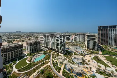 Premium Residence | Spacious Layout | Maid's Room