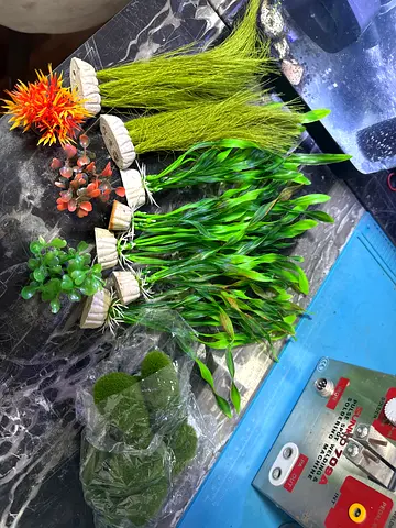Mixed aquarium artificial plants and moss balls - set of decorative pieces