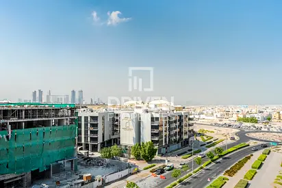 Vacant on November | Ideal Unit with Study Room