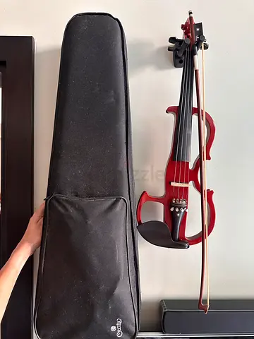 Cecilio CEVN Style 2 electric violin - Used once