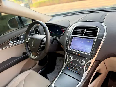 2020 Lincoln NAUTILUS — миниатюра 12