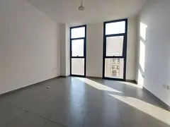 Gated community with gym, pool and parking studio apartment available for rent in 32k