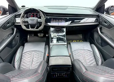 2021 AUDI RS Q8 照片 9