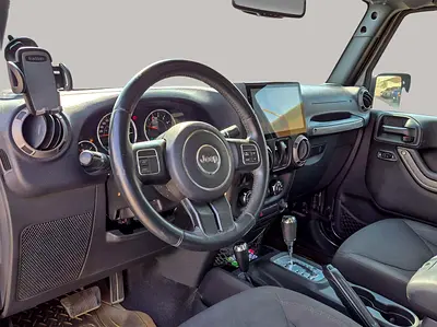 صورة 8 لـ 2017 JEEP WRANGLER