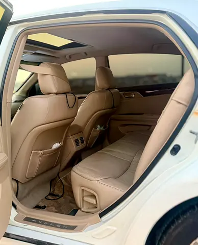 صورة 7 لـ 2009 Toyota AVALON