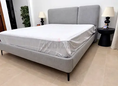 🛏️ 180 × 200 cm Upholstered Bed — Like New