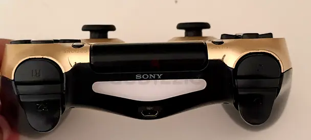 Sony DualShock 4 Wireless Controller - Gold/Black (Used)