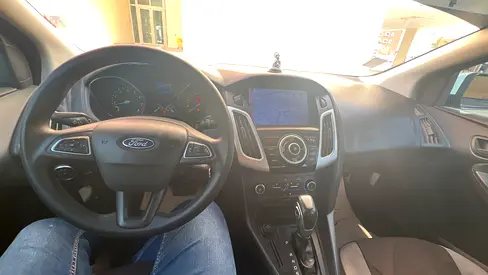 2016 FORD FOCUS 照片 8