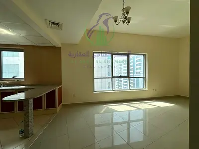 استديو للإيجار السنوي في الخان الشارقة بمطبخ واسع ومساحة جيدة وحمام واسع وباركينج