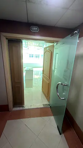 Suitable for various commercial and administrative activities.