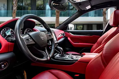 صورة 9 لـ 2022 Maserati LEVANTE