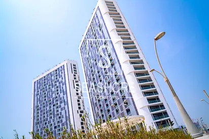 Elegant 1BR | Balcony | Laundry Room | Ready to Move