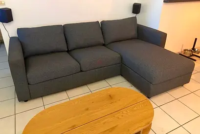 Grey L-shaped Corner Sofa with Chaise  Good Condition vimle