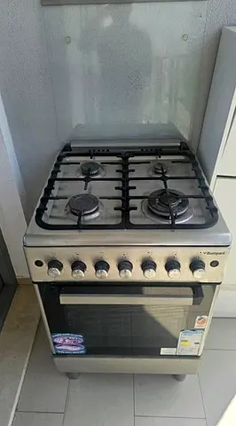 Bompani 4-burner freestanding gas stove with oven