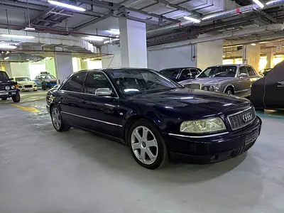 2000 AUDI S8 — фото 3