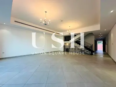 Amazing | Private Elivator | Huge Living