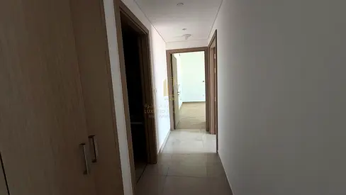 🏡 شقة غرفتين وصالة للبيع في جزيرة مريم – الشارقة