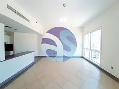 Chiller Free Studio / Front of Metro / Vacant