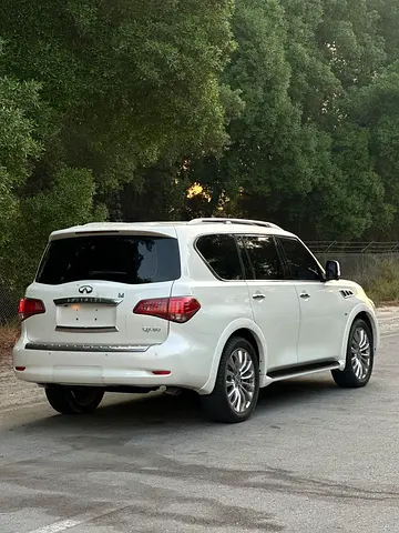 2015 Infiniti QX80 缩略图 11