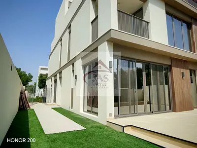 SPACIOUS 5 BED | SEMI- FURNISHED | PARK FACING