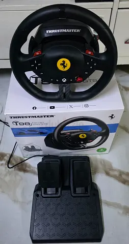 THRUSTMASTER T98 FERRARI WHEEL STARING