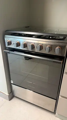 Toshiba Stove + oven perfect condition