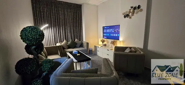 Specious 1bhk with centralized ac and gass family building neat and clean but full furnished