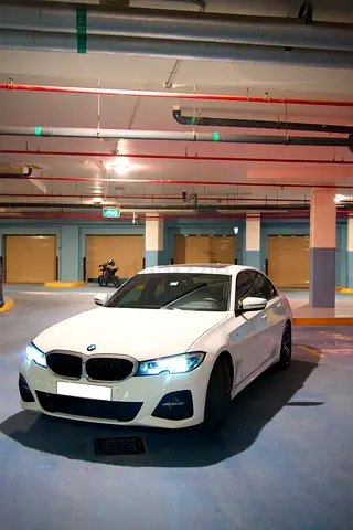 BMW 3-Series 330i M Sport 2021 GCC Specs