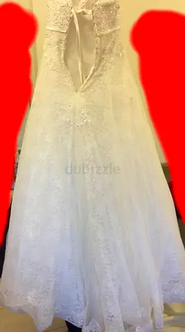 Ivory Lace Strapless Wedding Dress with Beaded Bodice and Veil