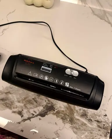 Compact VistaTec Personal Paper Shredder - Works Well