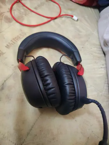 Used over-ear wired headphone - good condition