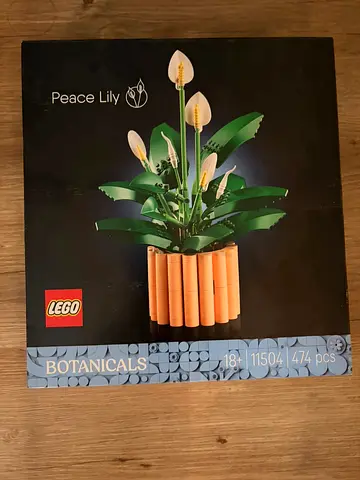 BARGAIN BRAND NEW LEGO 11504 BOTANICALS PEACE LILY